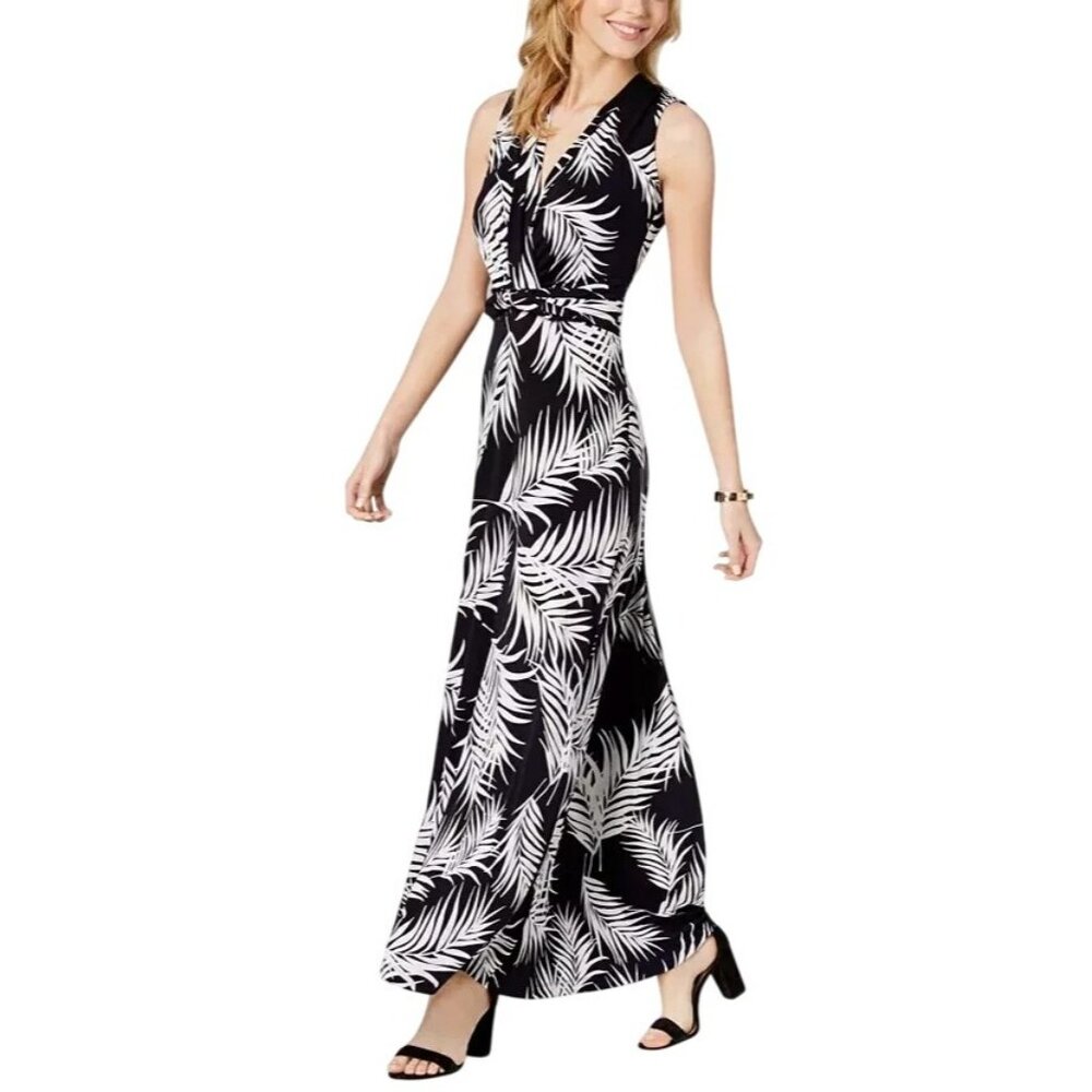 2/$30 Jessica Howard Small Romper Jumpsuit Sleeveless Navy & White Leaf Print